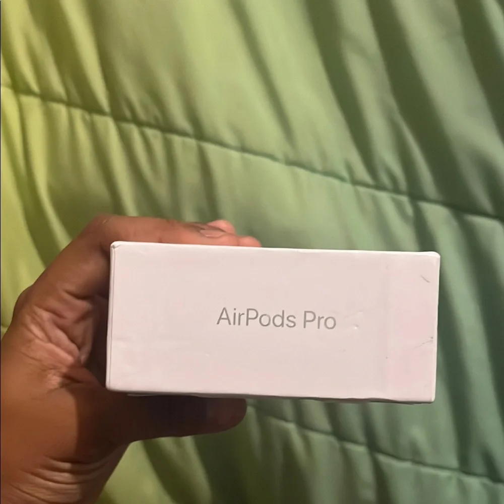 Apple AirPods Pro Gen 2